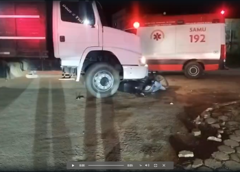 MACHADINHO: Acidente entre caminhão e motocicleta deixa motociclista com fratura na perna na RO-133 com Avenida Getúlio Vargas