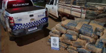 MACHADINHO: Polícia Militar recupera sacos de cimento furtados durante a madrugada no bairro Greenville