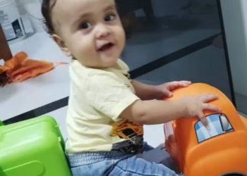 Bebê de 1 ano morre afogado dentro de balde em Vilhena, RO