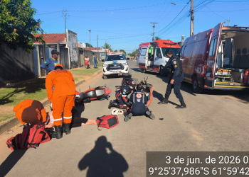 MACHADINHO: Grave acidente entre motocicleta e triciclo elétrico deixa vítimas com lesões graves na Avenida Marechal Deodoro
