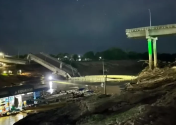 Ponte de R$ 36 milhões desaba e deixa quatro feridos