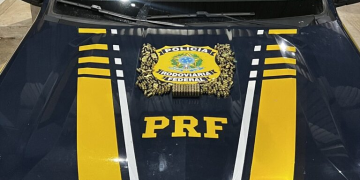 PRF apreende aproximadamente 250 munições calibre 9mm dentro de ônibus na BR-364