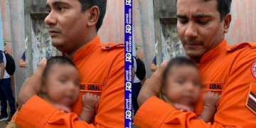 Bombeiro militar salva bebê de dois meses ao retirar criança dos braços de mãe em surto no meio do trânsito em Rondônia