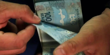 Morador de Governador Jorge Teixeira perde R$ 16,5 mil após cair em golpe durante compra de veículo