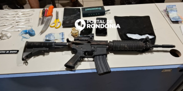 Operação da PM prende quadrilha com drogas e réplica de fuzil na zona sul