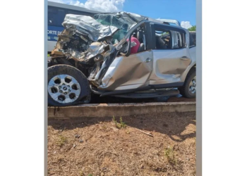 Motorista morre preso às ferragens após grave colisão na BR-364