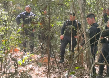Corpo de homem é encontrado em cova rasa com marcas de tiro