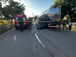 JARU: Motociclista morre após bater na traseira de caminhão parado na Avenida JK