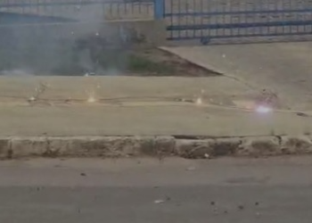 Cabos de energia se rompem durante forte ventania e mobilizam Corpo de Bombeiros em Machadinho d’Oeste