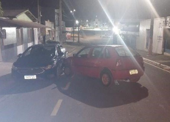 Motorista embriagado colide com carro estacionado e é encaminhados à UNISP em Theobroma