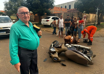 Motociclista fica ferida em cruzamento e moradores cobram implantação de lombada em Jaru